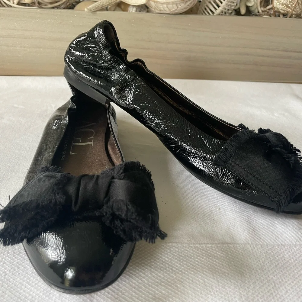 AGL ATTILIO GIUSTI LEOMBRUNI SATIN BOW PATENT LEATHER BALLET FLATS 38
